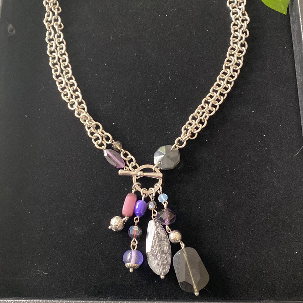 ✨lia sophia necklace✨